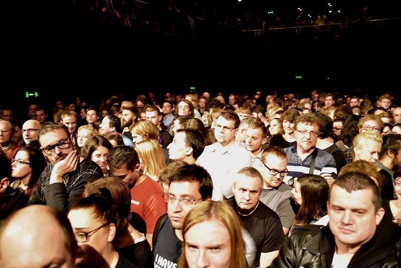 Swans zahráli v Praze naposledy, v Divadle Archa bylo plno