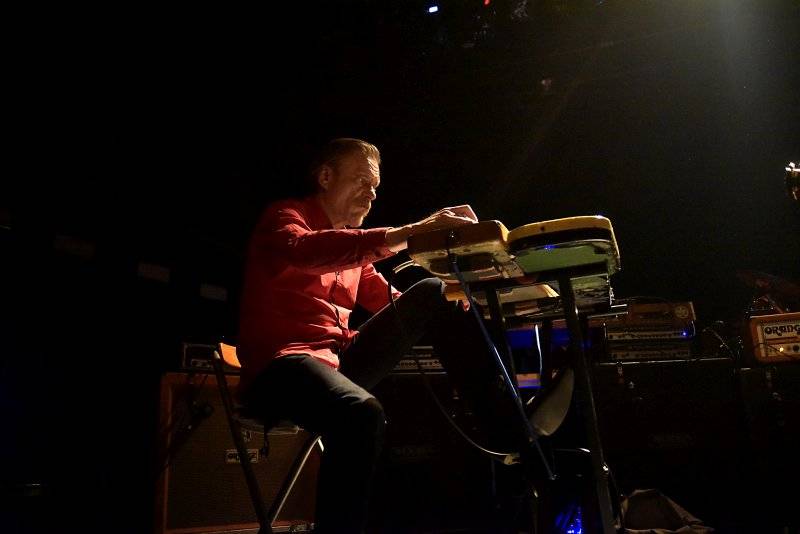 Swans zahráli v Praze naposledy, v Divadle Archa bylo plno