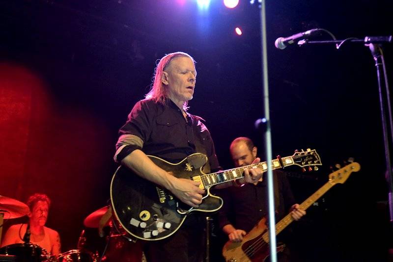 Swans zahráli v Praze naposledy, v Divadle Archa bylo plno