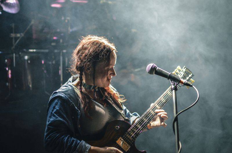 Gaia Mesiah opět na scéně: Nacpaná Fléda zažila řádění Marky Rybin a spol.