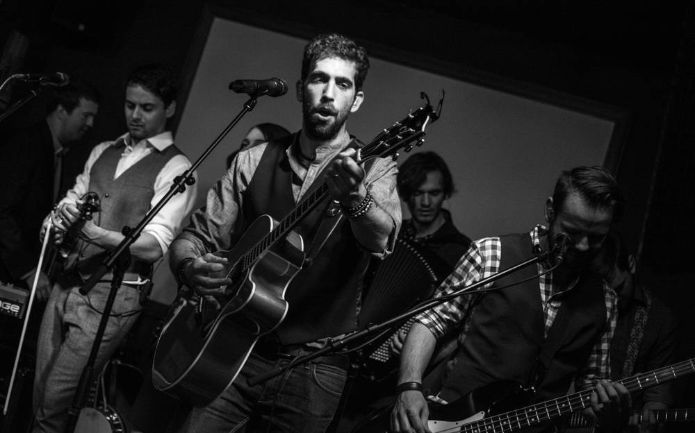 Jelen pokřtil za účasti Davida Stypky Vlčí srdce, turné zahájí na konci října