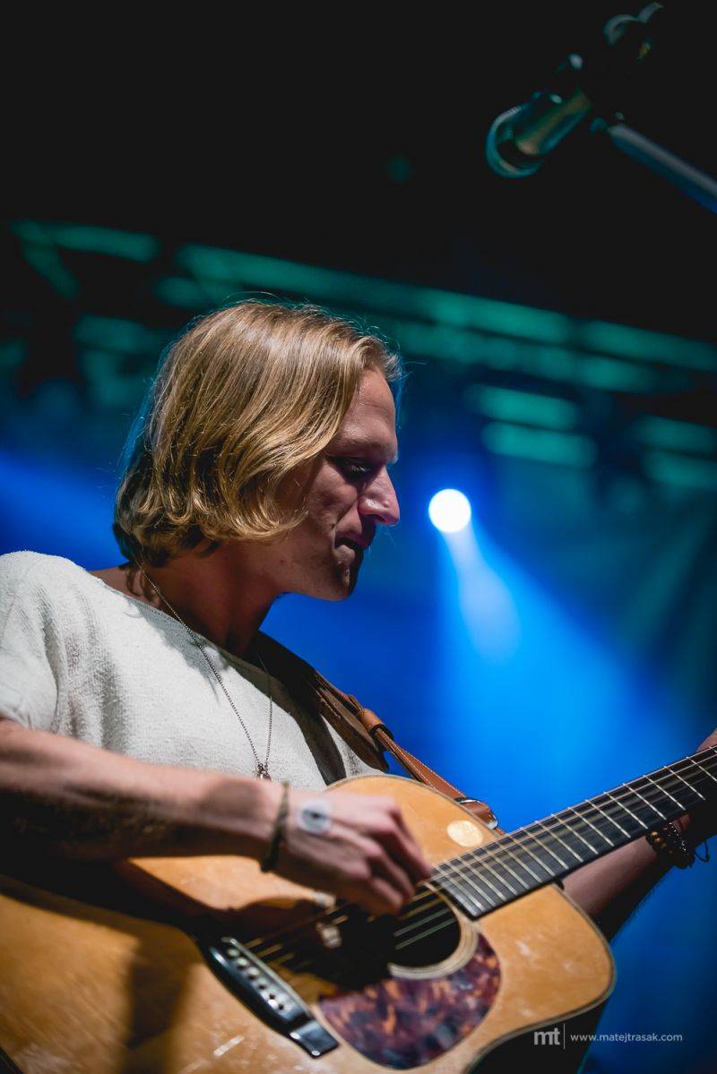 Tomáš Klus ve Foru Karlín: Turné Recyklus zavítalo do Prahy