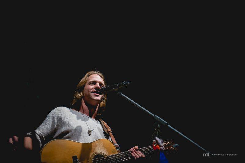 Tomáš Klus ve Foru Karlín: Turné Recyklus zavítalo do Prahy