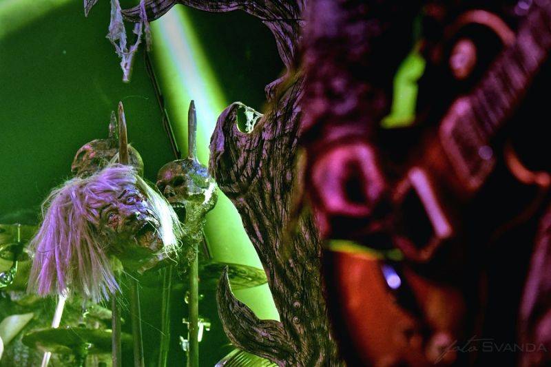 Lordi v Hluku: Obrovská show plná efektů a krve