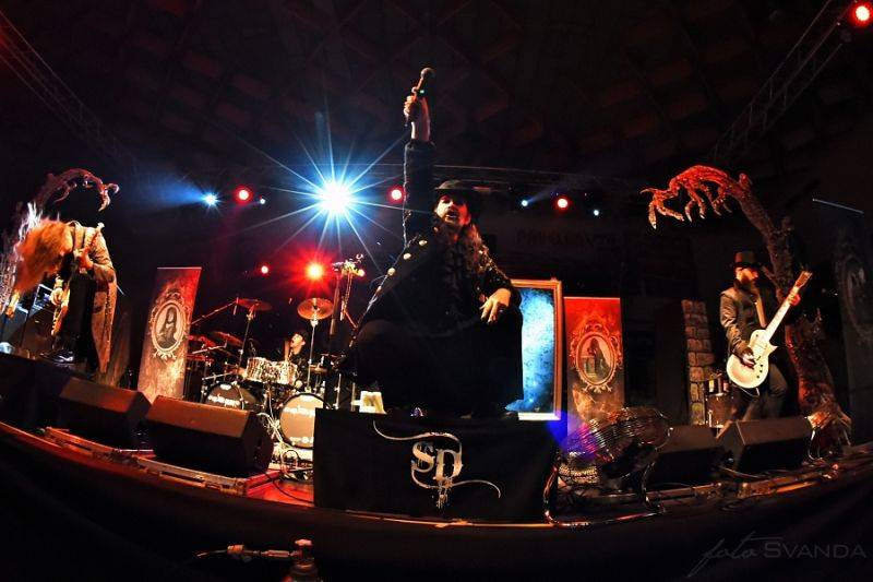 Lordi v Hluku: Obrovská show plná efektů a krve