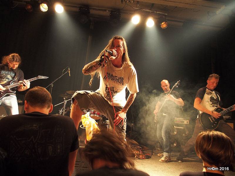 Plexis v Poličce podpořili handicapované děti