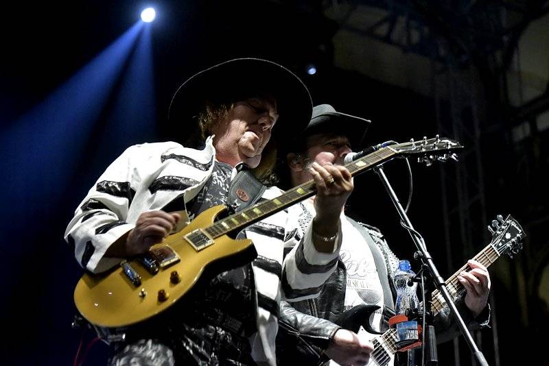 Slade přivezli své glamrockové hity do pražské Lucerny