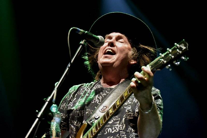 Slade přivezli své glamrockové hity do pražské Lucerny