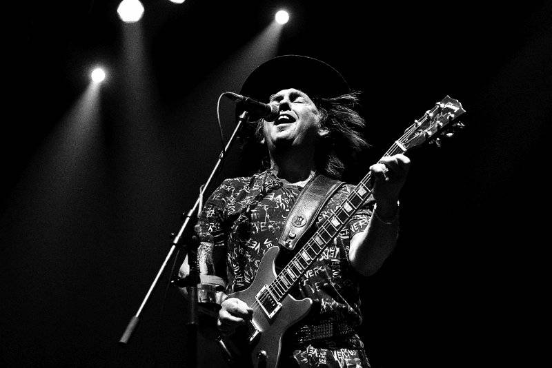 Slade přivezli své glamrockové hity do pražské Lucerny