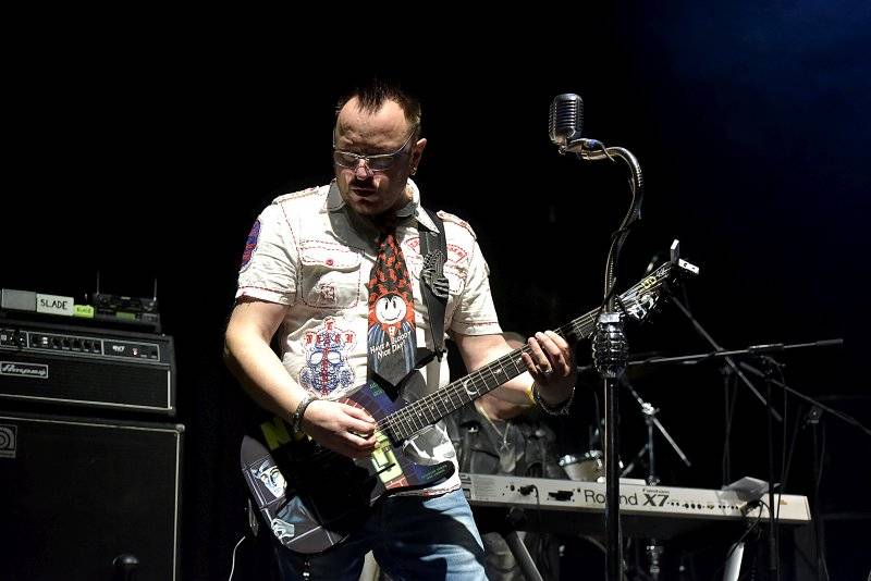 Slade přivezli své glamrockové hity do pražské Lucerny