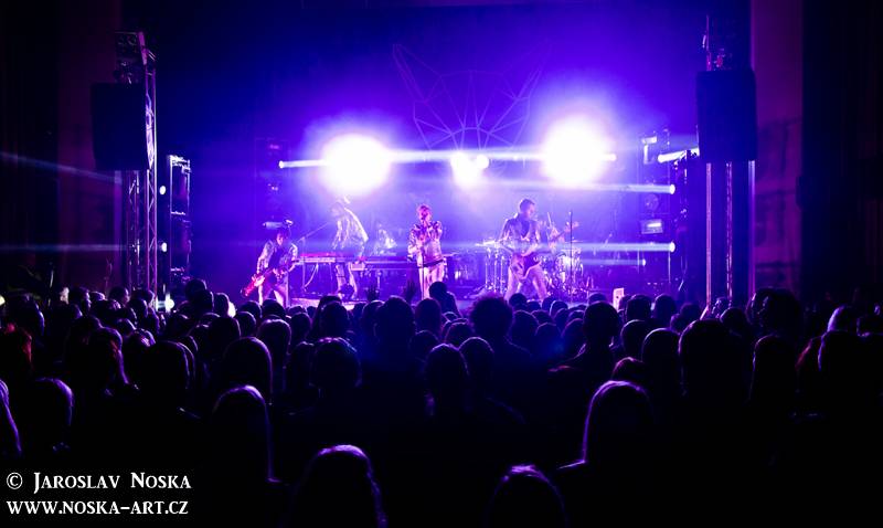 Mandrage v Kadani: Vyprodané Orfeum zažilo hru světel a stínů