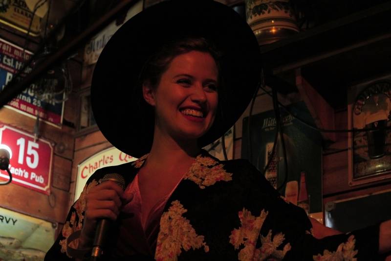 Plzeňská klubová noc přivítala Fast Food Orchestra nebo Emmu Smetana