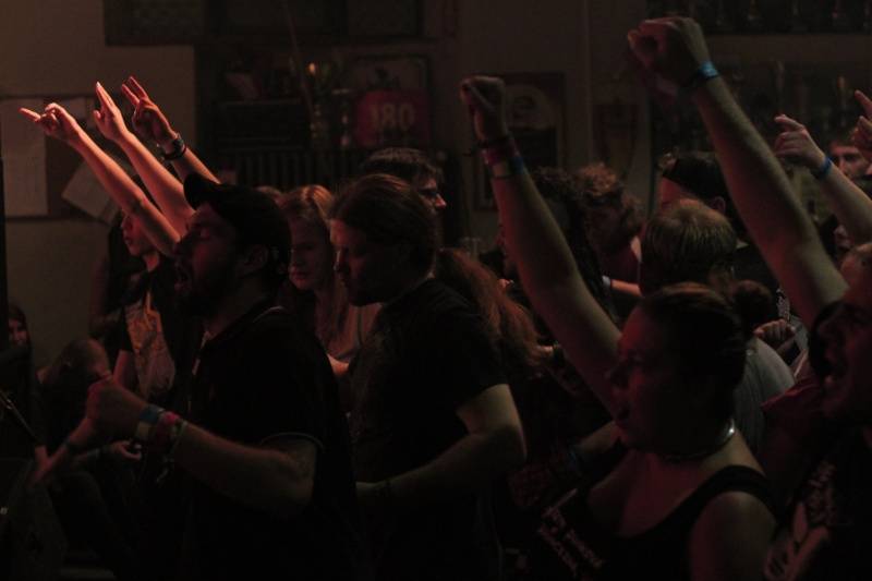 Plzeňská klubová noc přivítala Fast Food Orchestra nebo Emmu Smetana