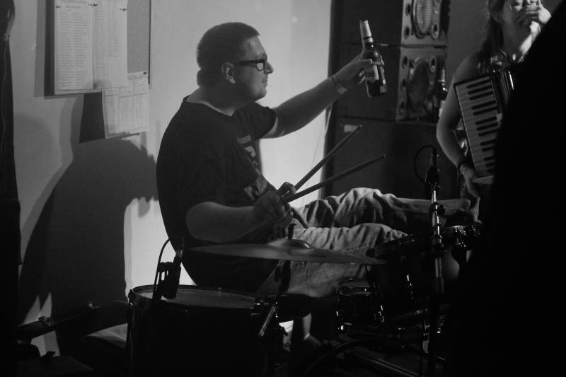 Plzeňská klubová noc přivítala Fast Food Orchestra nebo Emmu Smetana