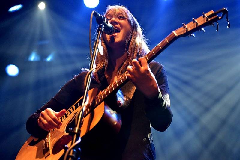 Všestranně talentovaná Sophie Hunger se po roce vrátila do Prahy