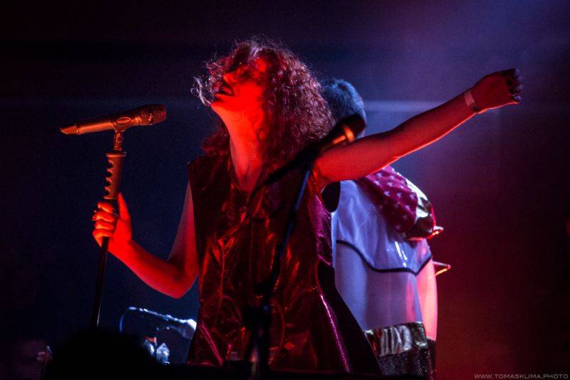 Mydy Rabycad se v Praze řídili jednoduchým heslem: Just Dance! 