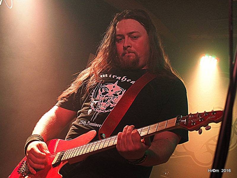 Tak jo! i letos roztančili pražský Kain, tentokrát za podpory Maniac