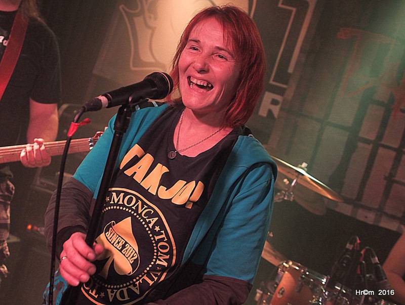 Tak jo! i letos roztančili pražský Kain, tentokrát za podpory Maniac