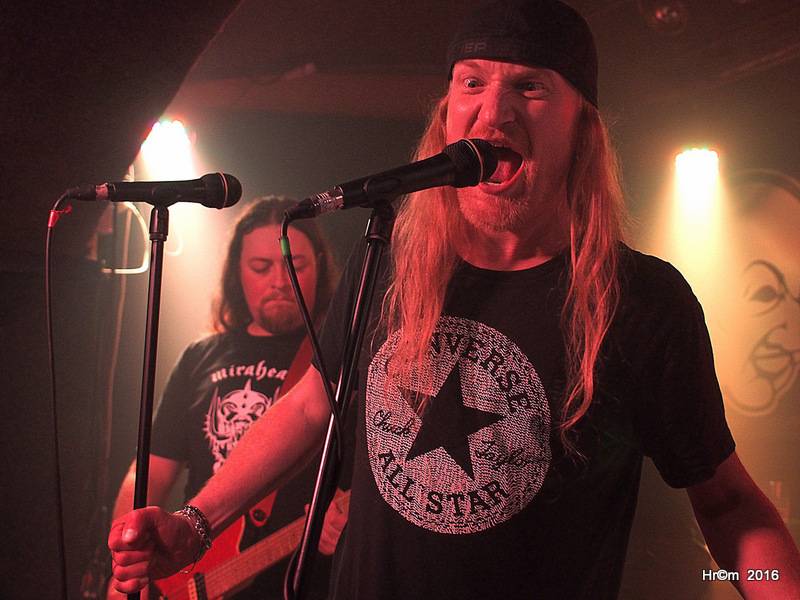 Tak jo! i letos roztančili pražský Kain, tentokrát za podpory Maniac