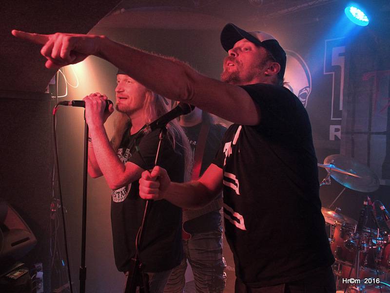 Tak jo! i letos roztančili pražský Kain, tentokrát za podpory Maniac