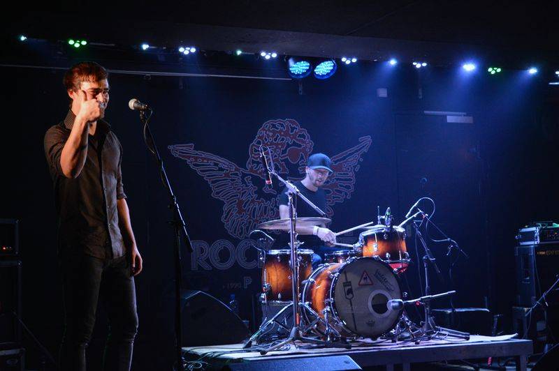 Svátky hudby v Rock Café patřily alternativě: Zahrály kapely Strom stínu a Animé