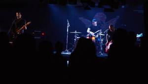 Svátky hudby v Rock Café patřily alternativě: Zahrály kapely Strom stínu a Animé