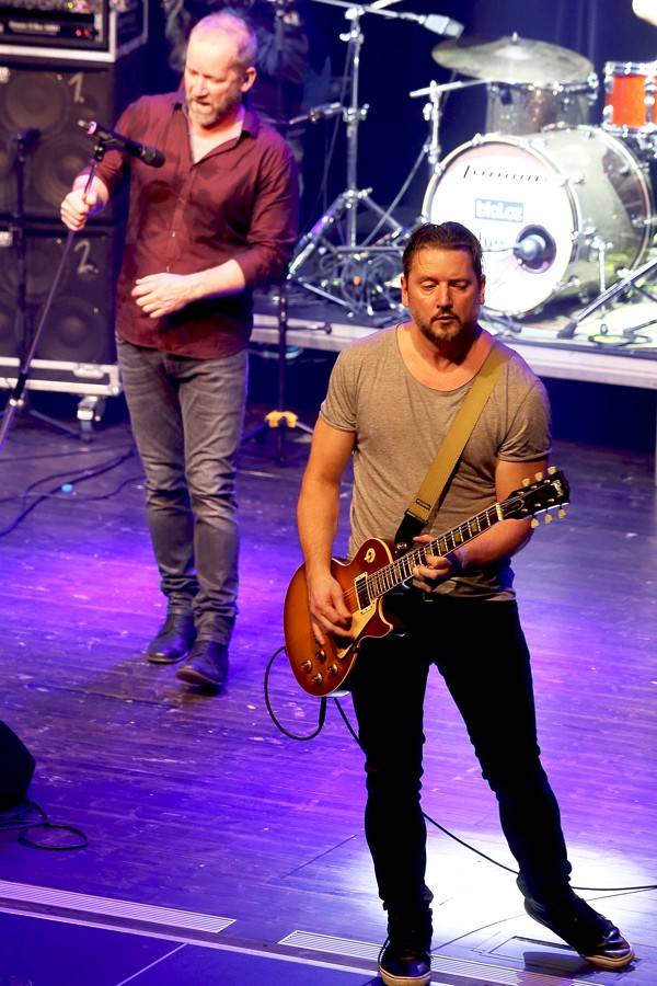 Brněnské Sono tancovalo, jak David Koller bubnoval