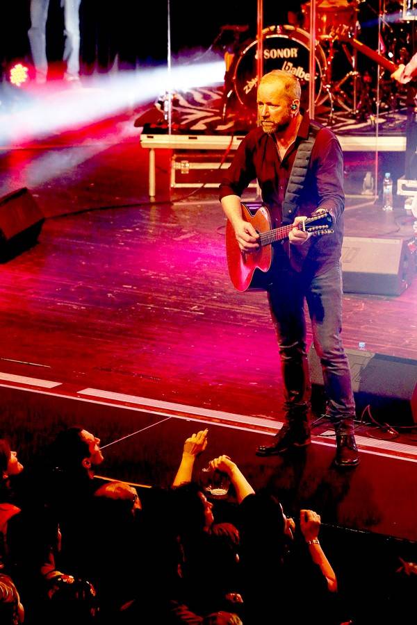 Brněnské Sono tancovalo, jak David Koller bubnoval