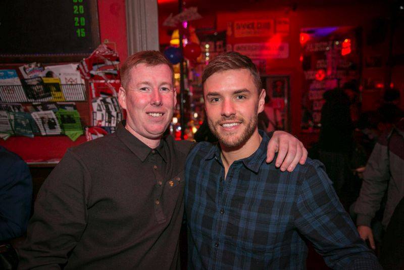 Narozeniny Chapeau Rouge zahájil pochod na Staromák, pak hrál Vladimir 518 i Jiří Schmitzer