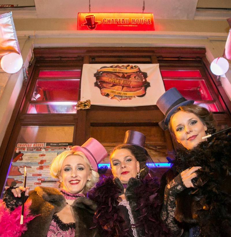 Narozeniny Chapeau Rouge zahájil pochod na Staromák, pak hrál Vladimir 518 i Jiří Schmitzer