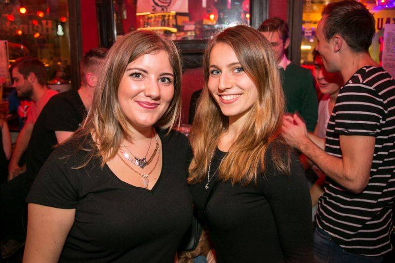 Narozeniny Chapeau Rouge zahájil pochod na Staromák, pak hrál Vladimir 518 i Jiří Schmitzer