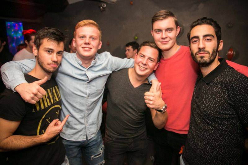 Narozeniny Chapeau Rouge zahájil pochod na Staromák, pak hrál Vladimir 518 i Jiří Schmitzer