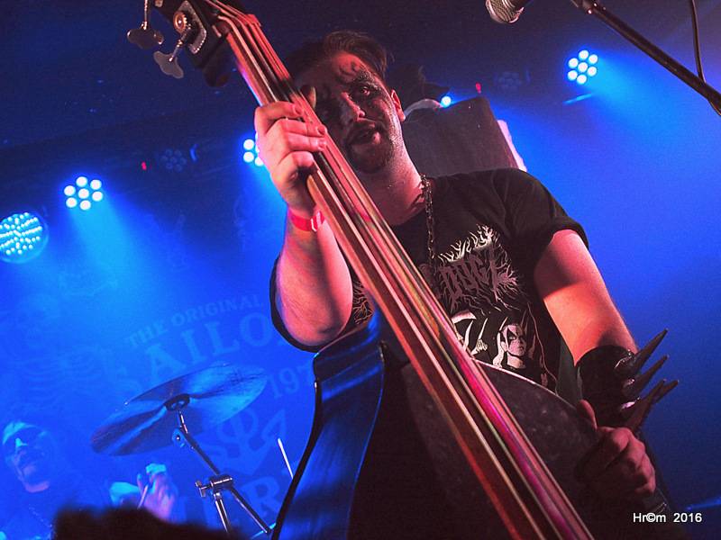 Halloween v Rock Café: Párty plná zombíku, rock'n'rollu a strachu