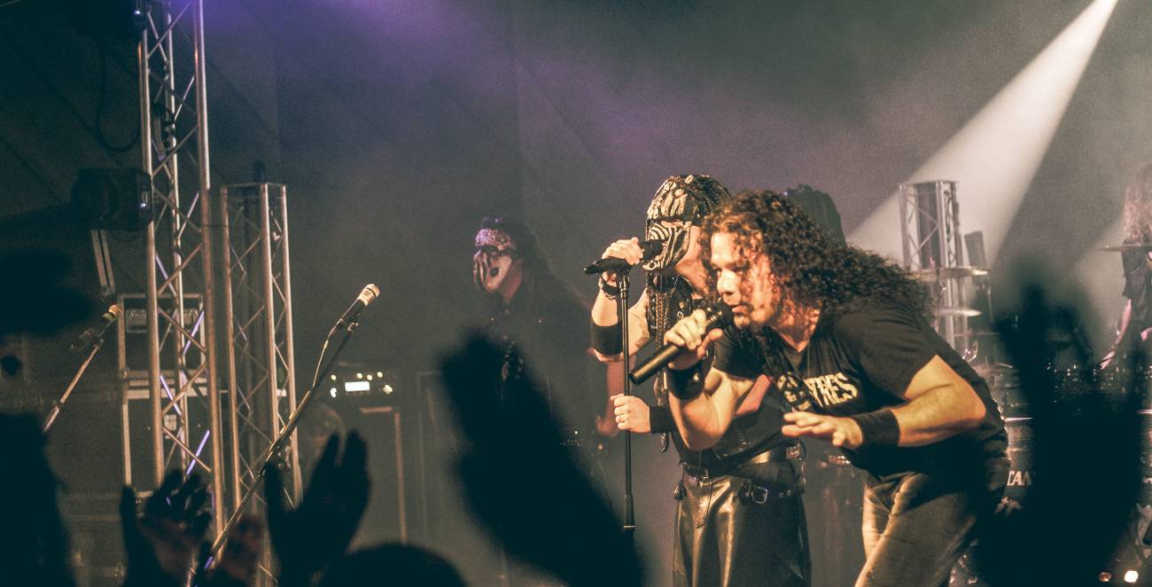 Arakain a Dymytry: Čtyřhodinový metalový nářez v Pardubicích!