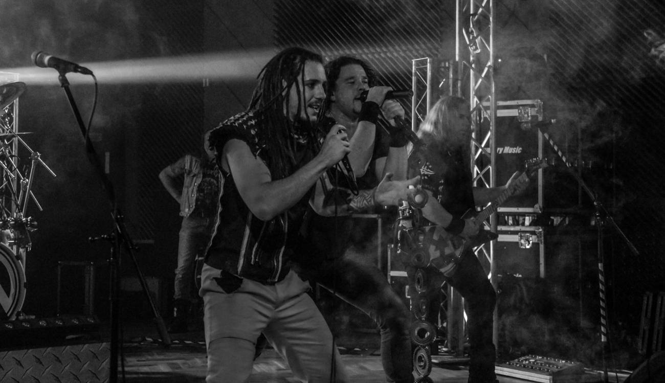 Arakain a Dymytry: Čtyřhodinový metalový nářez v Pardubicích!