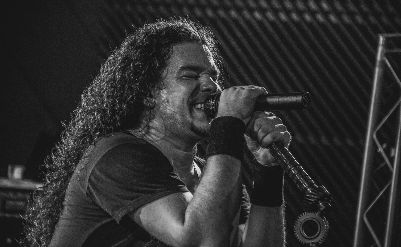 Arakain a Dymytry: Čtyřhodinový metalový nářez v Pardubicích!