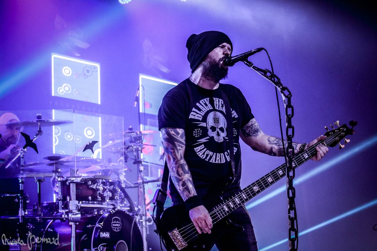 Škwor hledali identitu i v České Lípě: Sál praskal ve švech