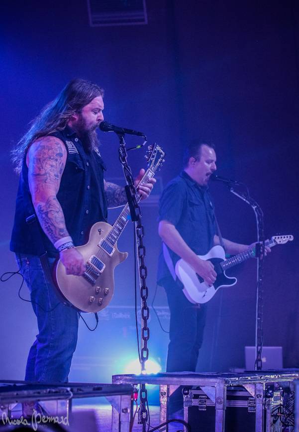 Škwor hledali identitu i v České Lípě: Sál praskal ve švech