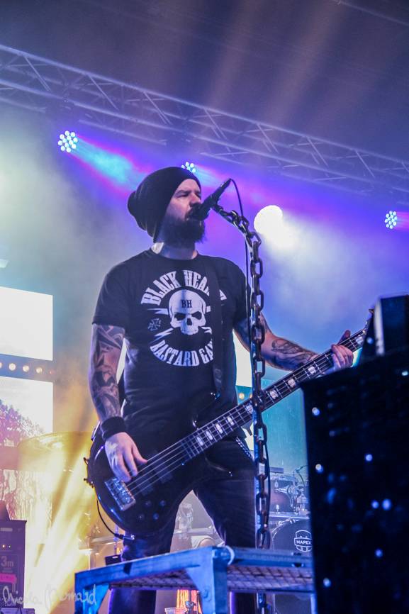 Škwor hledali identitu i v České Lípě: Sál praskal ve švech