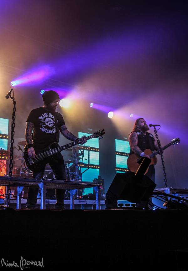 Škwor hledali identitu i v České Lípě: Sál praskal ve švech