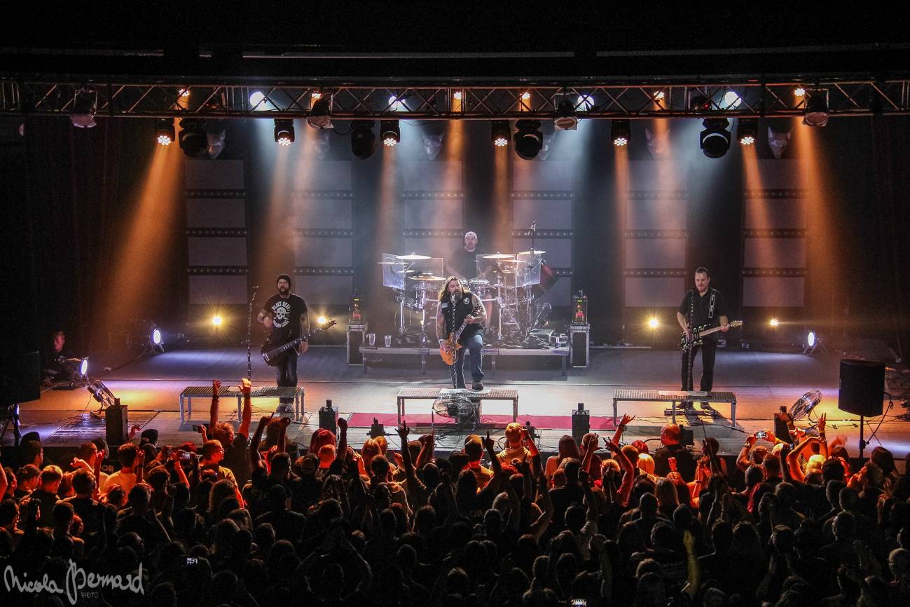 Škwor hledali identitu i v České Lípě: Sál praskal ve švech