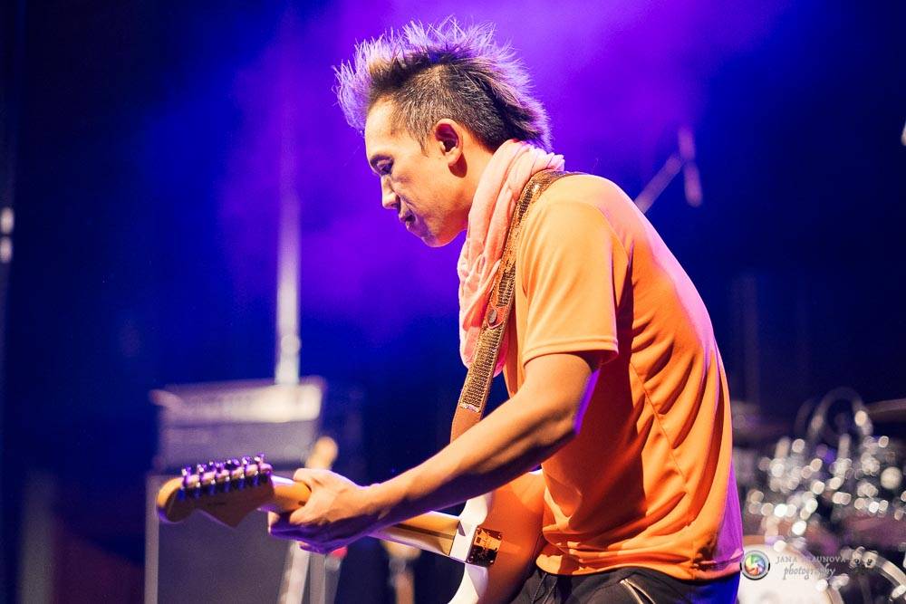 Nik West, funková princezna a baskytarová královna, která hrála i s Princem, okouzlila Plzeň