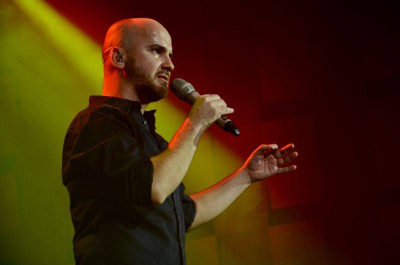 No Name vyprodali Forum Karlín, 20 let oslavili S láskou i s podprsenkou na pódiu