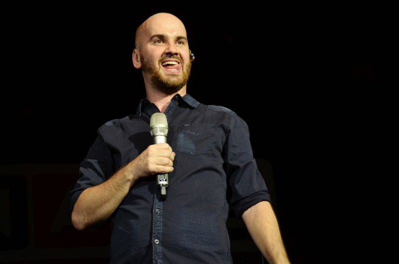 No Name vyprodali Forum Karlín, 20 let oslavili S láskou i s podprsenkou na pódiu