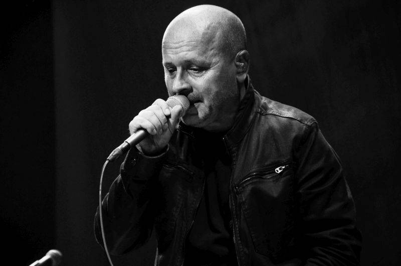 No Name vyprodali Forum Karlín, 20 let oslavili S láskou i s podprsenkou na pódiu