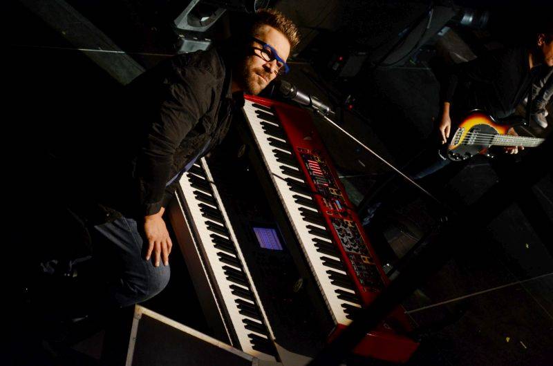 No Name vyprodali Forum Karlín, 20 let oslavili S láskou i s podprsenkou na pódiu