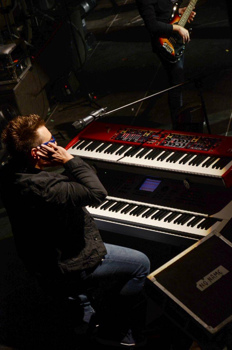 No Name vyprodali Forum Karlín, 20 let oslavili S láskou i s podprsenkou na pódiu