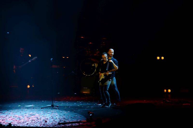 No Name vyprodali Forum Karlín, 20 let oslavili S láskou i s podprsenkou na pódiu