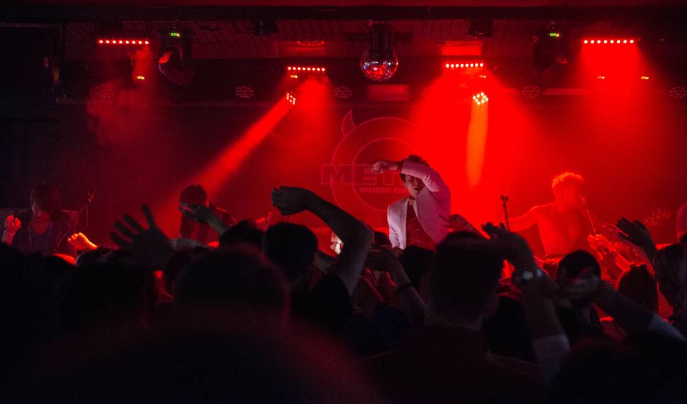 Nebe a Mirai táhli Za jeden provaz i v Brně