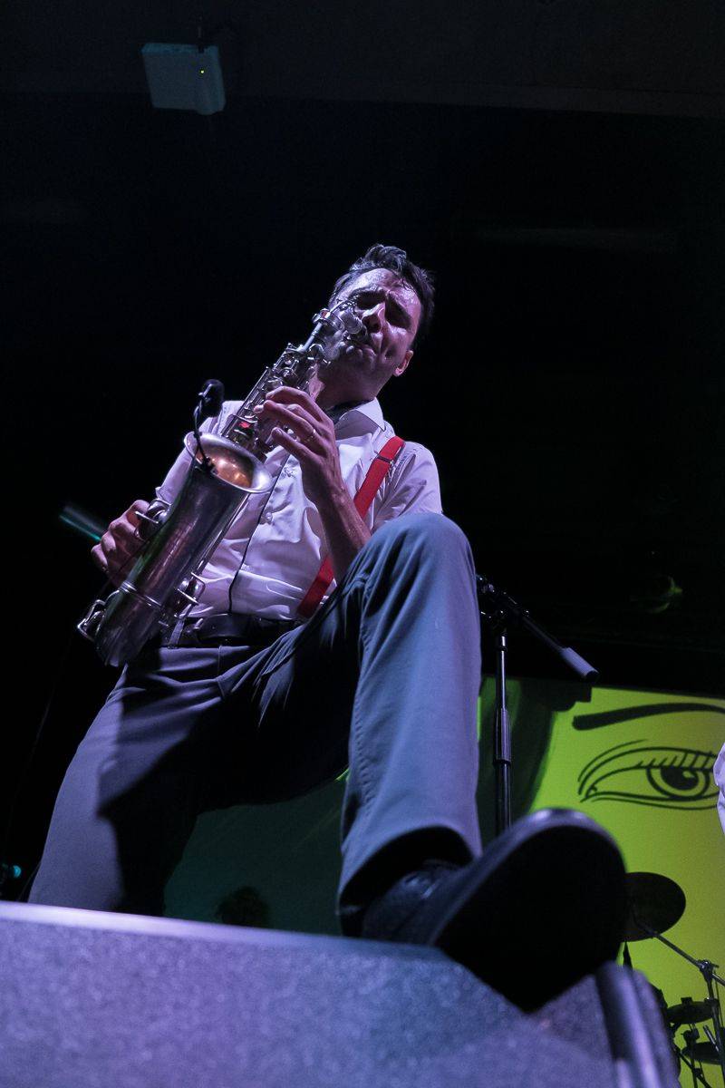 Timudej křtili Ještěně, v Roxy byla k vidění i akrobacie nebo vokální skupina